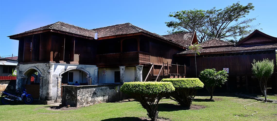 Kota Lama Duyung - tapak warisan sejarah dan seni bina lama berhampiran homestay Kuala Terengganu