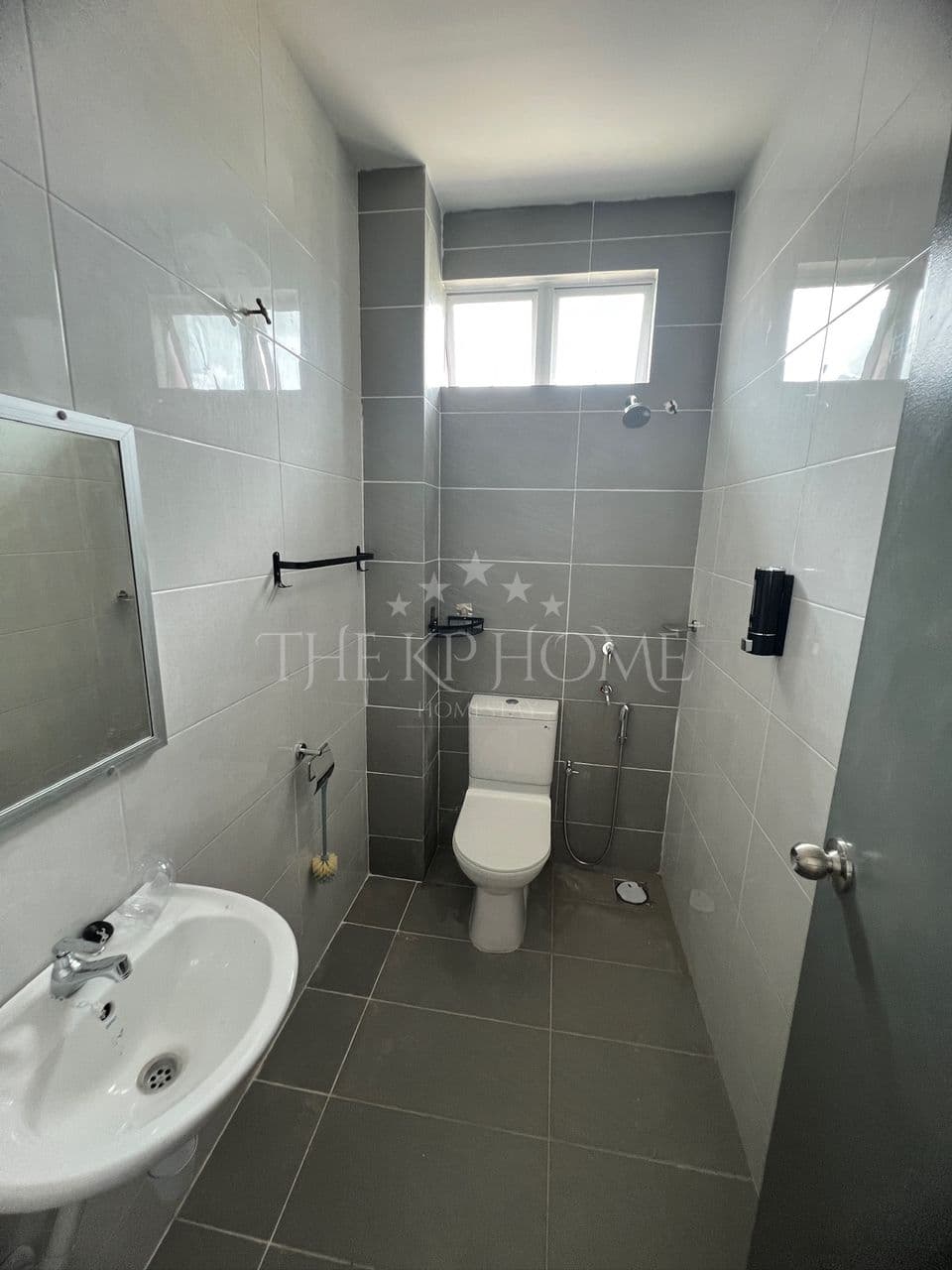 tandas atas di homestay The KP Home Terengganu